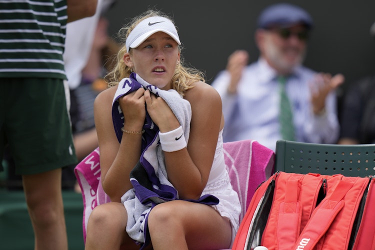 24-Seed Mirra Andreeva Eliminated from Wimbledon in Shocking First-Round Upset: 17-Year Old Brenda Fruhvirtova Advances