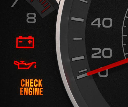 Défaut pression huile moteur : Pourquoi il est essentiel d'arrêter votre véhicule immédiatement