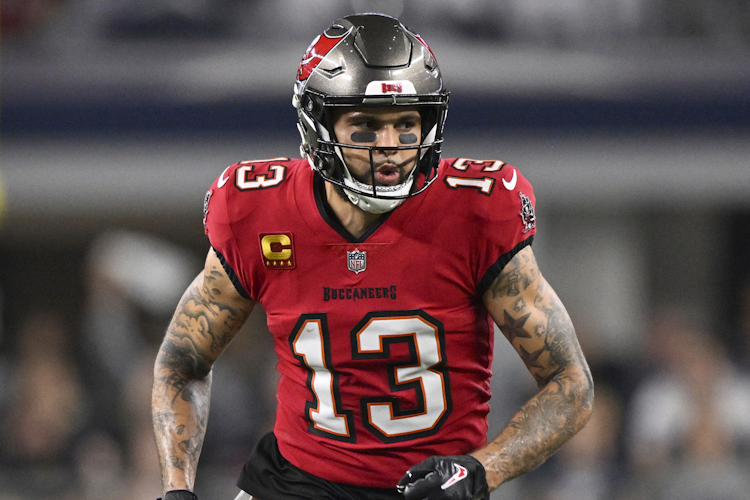 Mike Evans Props.