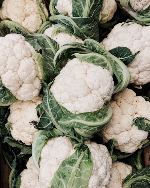Heads of fresh cauliflower