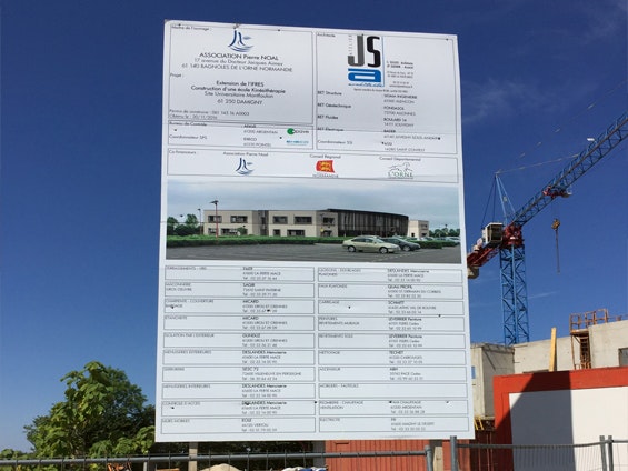 Panneaux de chantier personnalisés pour travaux et construction