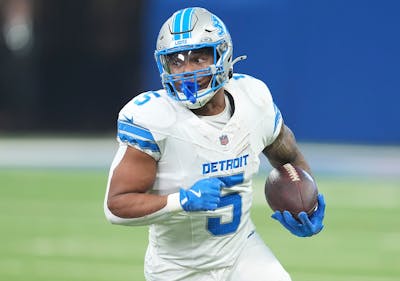 Star Running Back Revealed as Most Likely Anytime Touchdown Scorer for Thanksgiving NFL Games