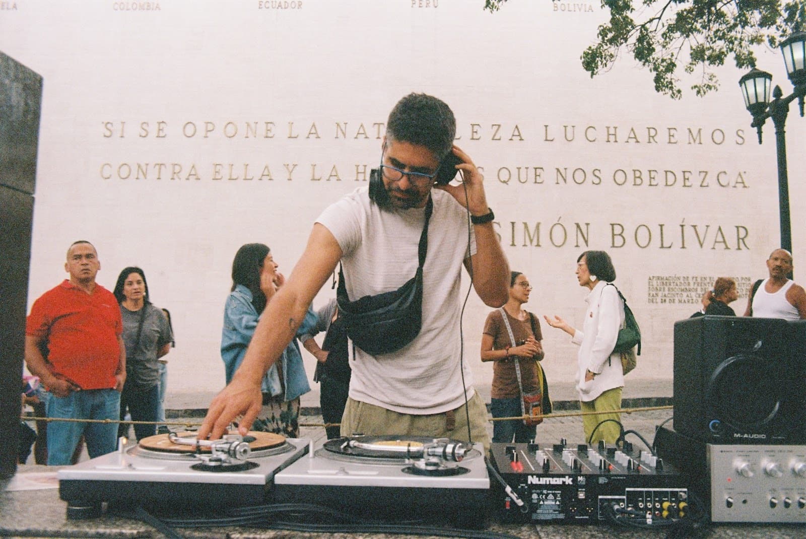 Venezuela w/ Raúl Monsalve y Los Forajidos Takeover: Osmar Romero