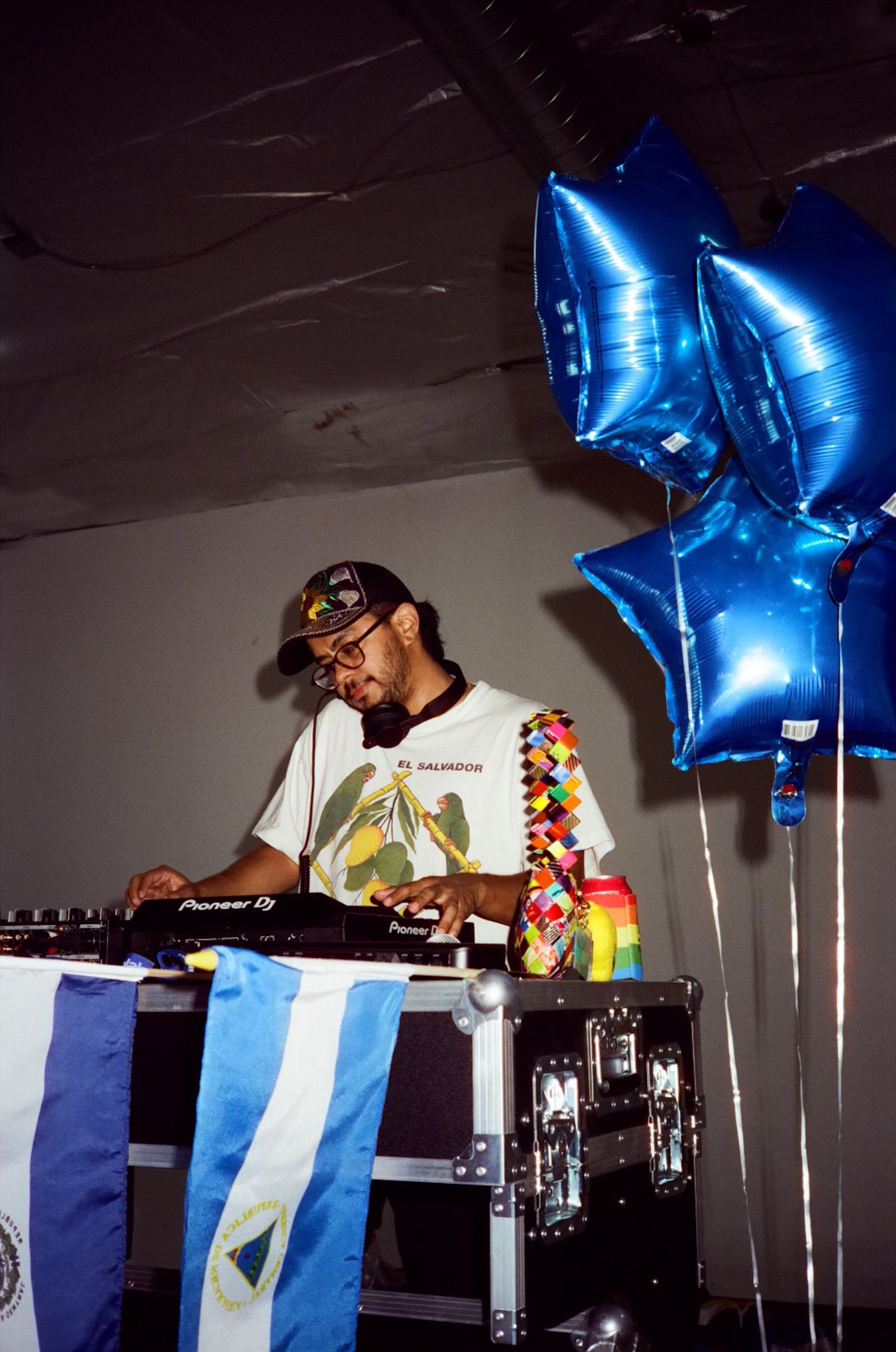 ¡Avanzan: Songs of Resistance! w/ gfunktrece (dublab)