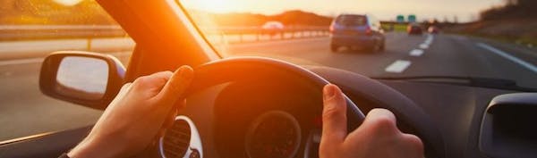 Vibrations dans le volant : quelles peuvent en être les causes ?