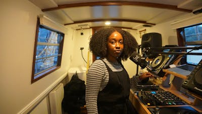 Diaspora Distins: Tone