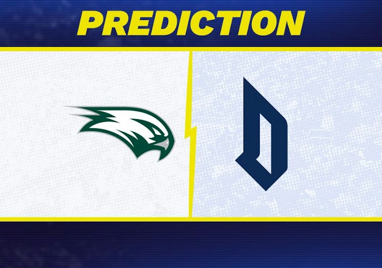 Wagner takes on Duquesne in College Football action.