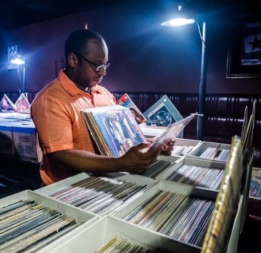 Artform Radio: Michael Barnes