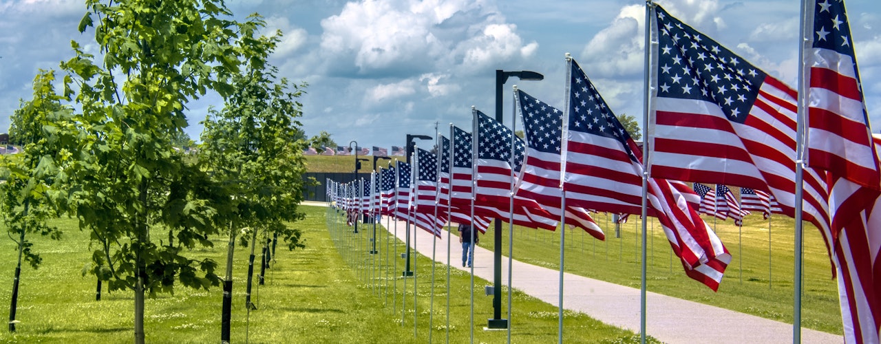 20 Best Memorial Day BBQ Party Ideas: Patriotic Outdoor Gathering with Food, Decorations & Games