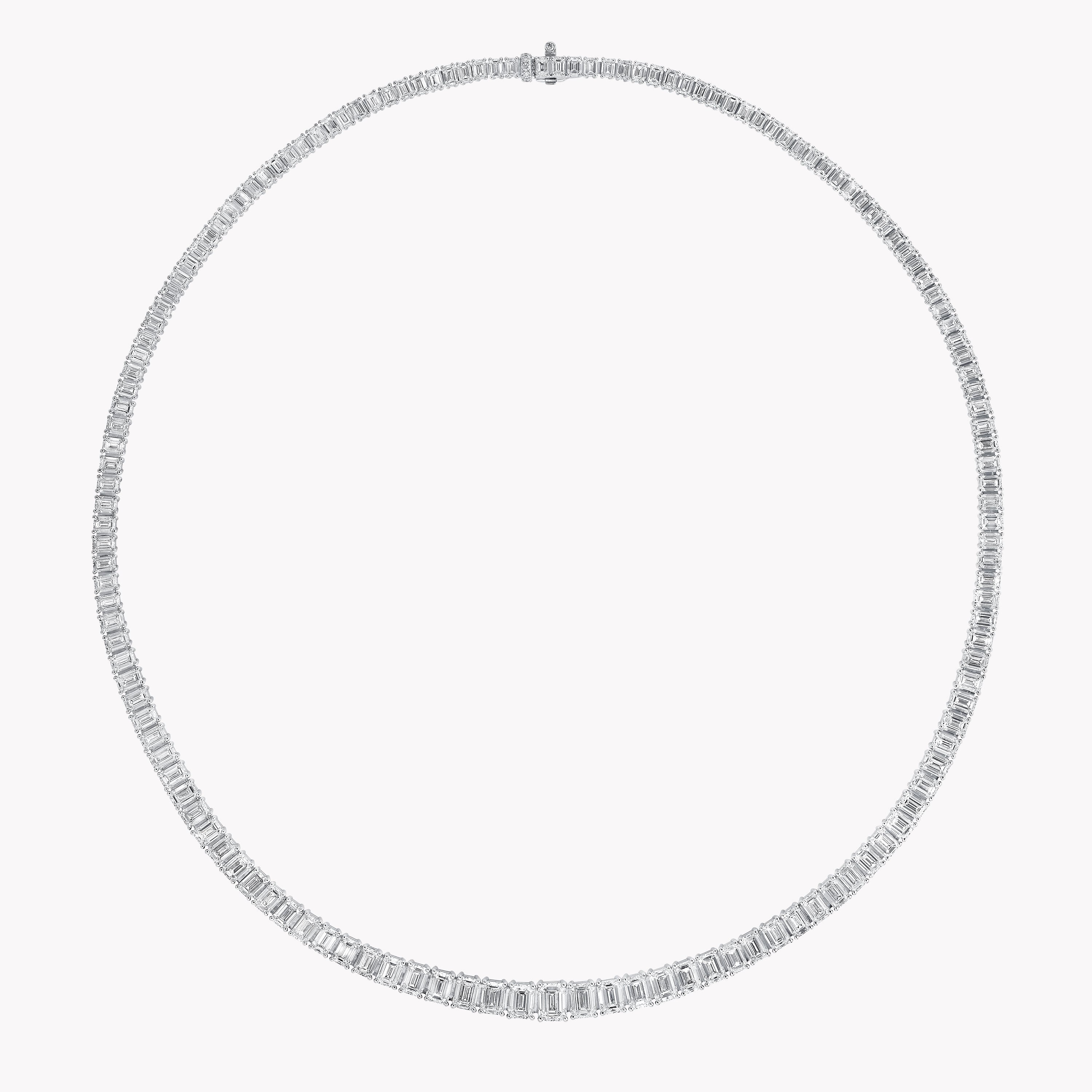 MEORA Emerald Cut Diamond Necklace DE/VS 18K