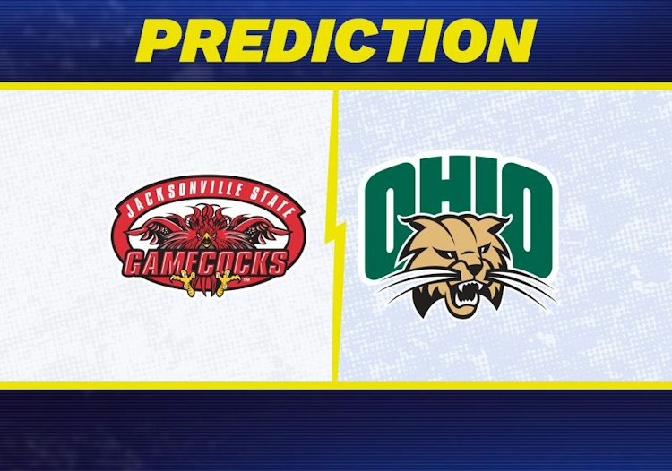 Jacksonville State takes on Ohio in College Football action.