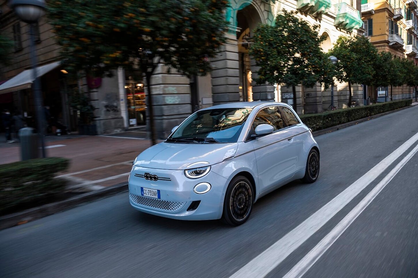 Ein Fiat 500 Elektro.
