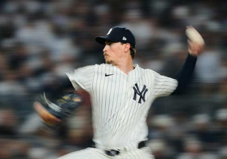 Yankees Face Elimination in ALDS Game 3 as Dimers Model Backs New York at 61% and Leans Over 7 Against the Rays