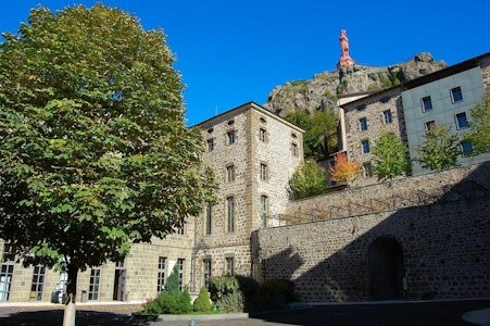 Zoom : L'Hôpital Général du Puy-en-Velay