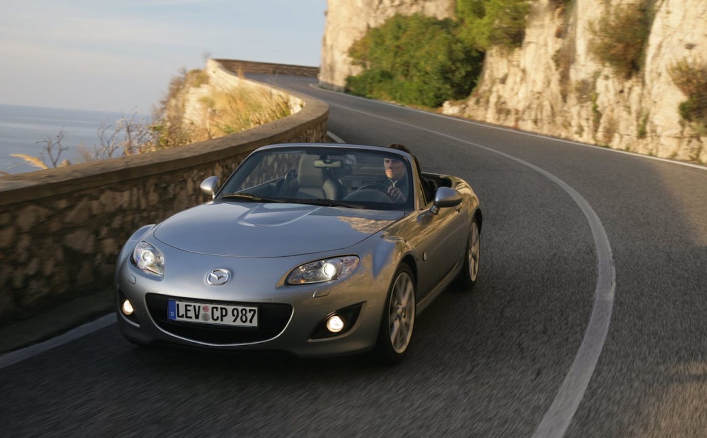 Ein Mazda MX-5 NC.