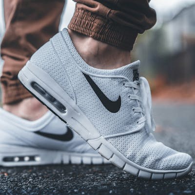 Air Jordan 1 Retro High OG 'Chicago' - Image 2