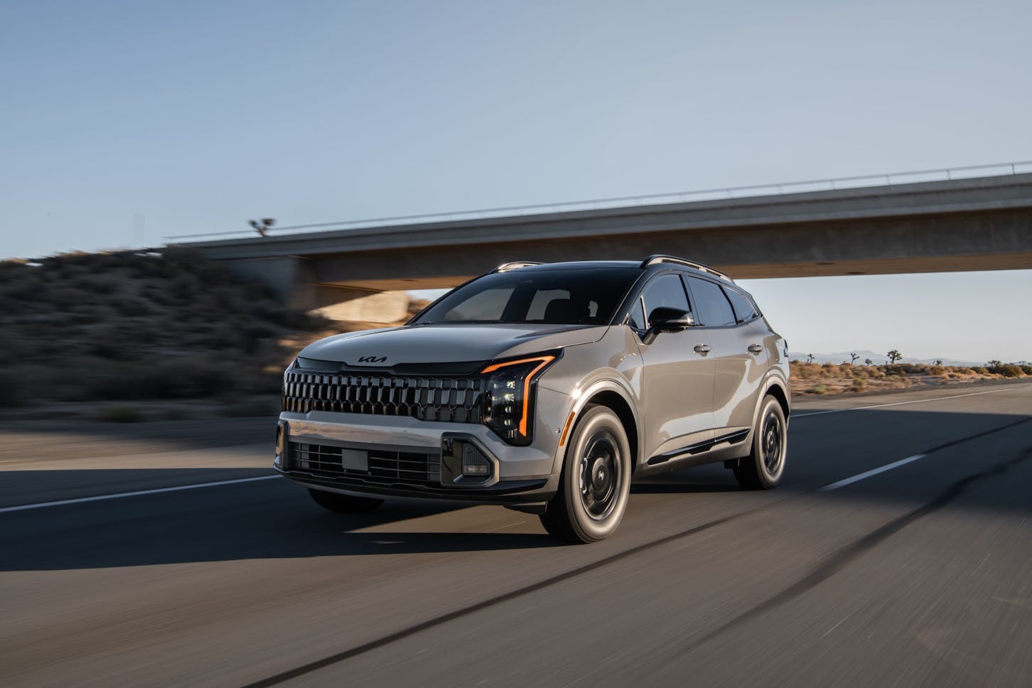 Ein grauer Kia Sportage