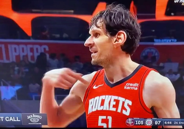 Boban the Free Chicken Man: Rockets Star Misses Free Throws for Clippers Fans