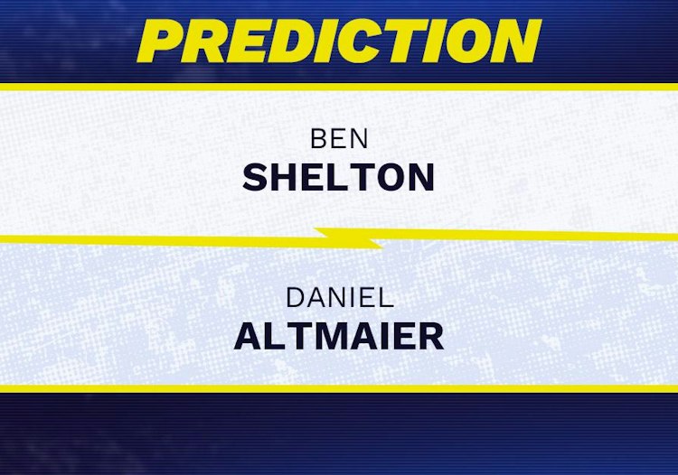 Ben Shelton takes on Daniel Altmaier in ATP Shanghai action.