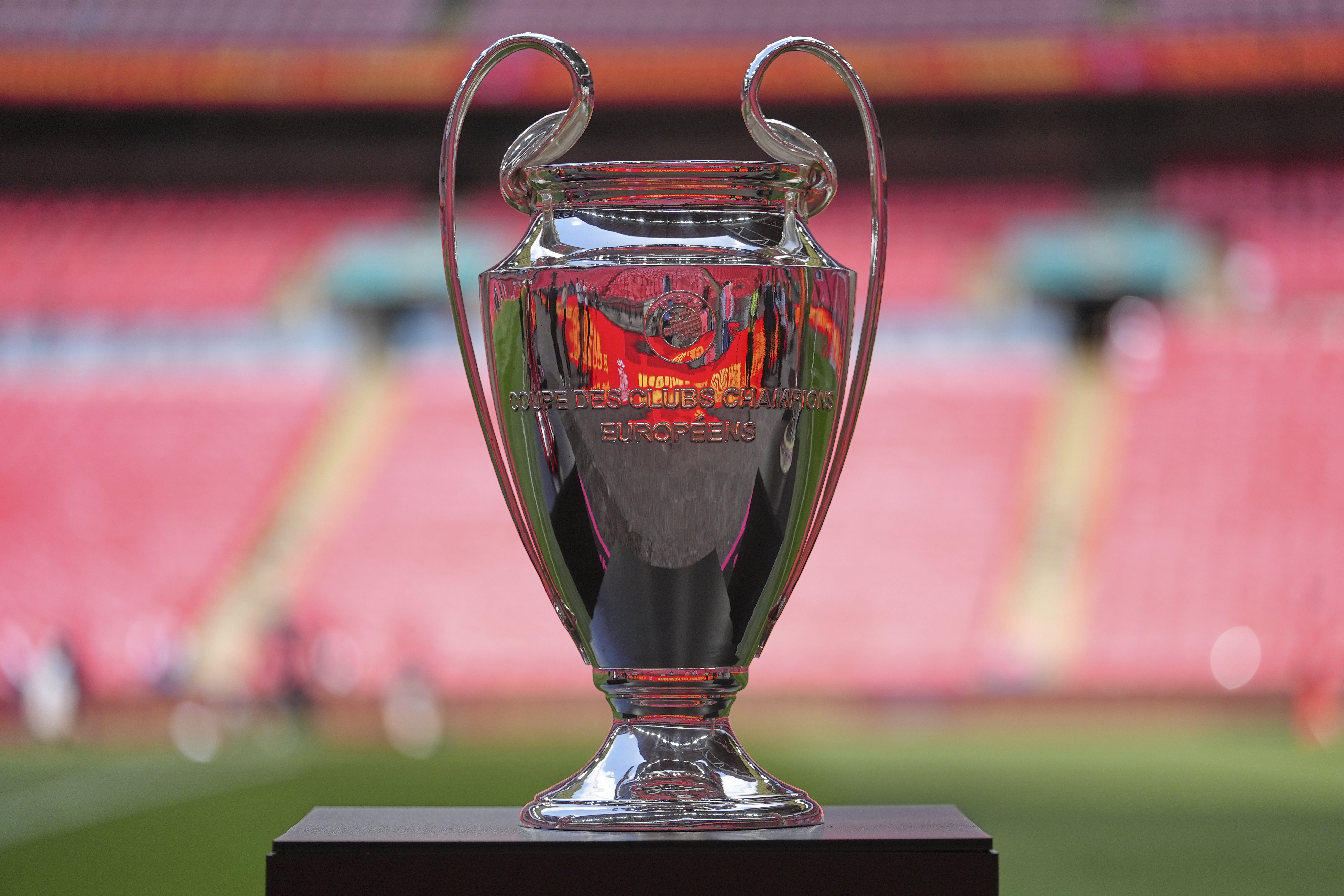 Britain_Soccer_Community_Shield_25222493889461.jpg