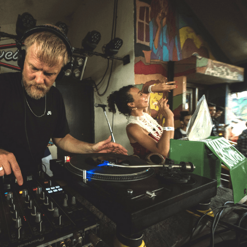 Caleidoscópio Musical: Tropicaza