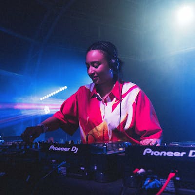 Helfetica with Jossy Mitsu