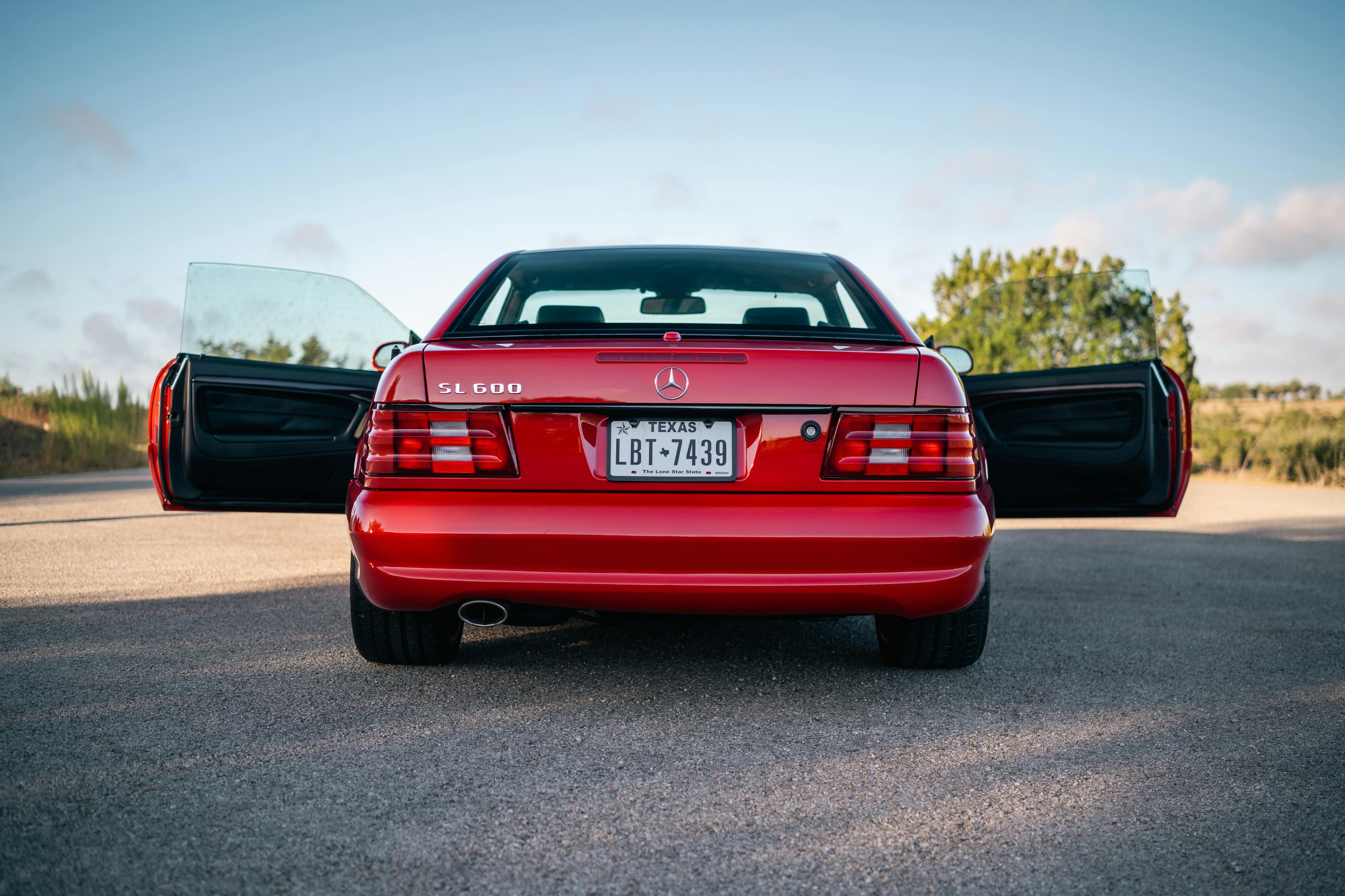 Mercedes-Benz SL600 in Dripping Springs, TX