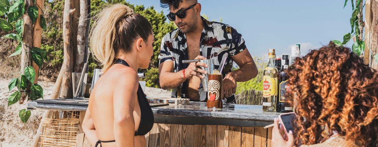 How to Throw an Epic Labor Day Luau Party