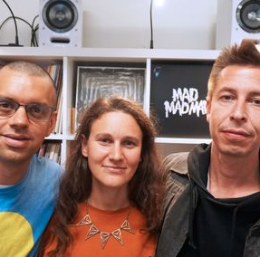 Drummers Inc: Bex Burch w/ Leon Brichard & Magnus Mehta