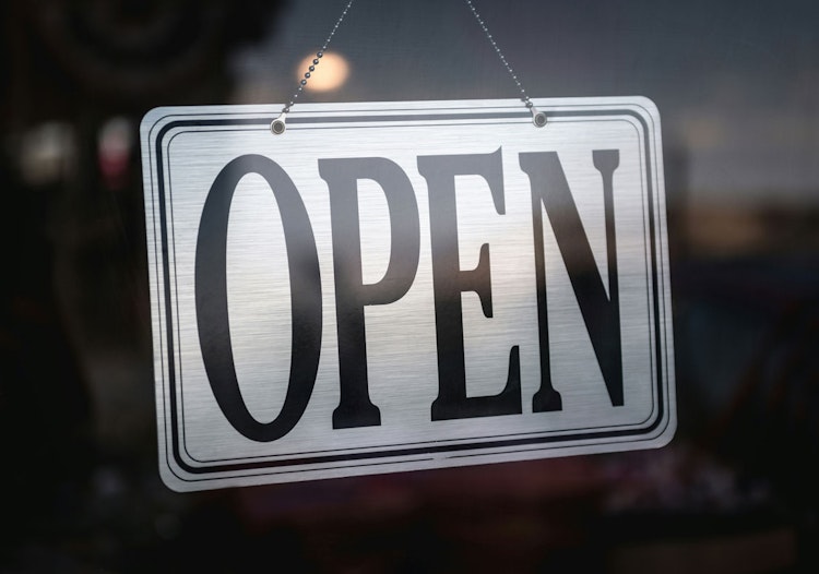 Alberta betting sites are now open for business after the launch of the province's regulated online gambling market.