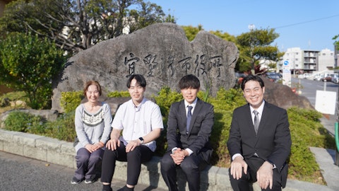 乳幼児健診のオンライン予約で保護者や子どもの負荷を軽減し、職員の案内業務も4分の1に。宜野湾市の取り組み