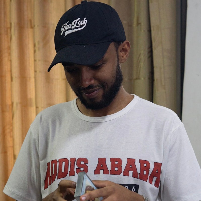 Muzikawi curates: Zuret Addis