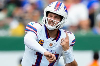 Answering the 5 Questions That Could Decide the Dolphins-Bills TNF Showdown