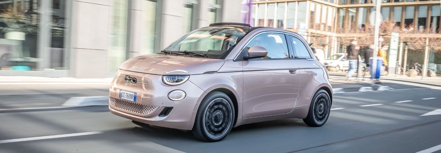 Ein Fiat 500 Elektro