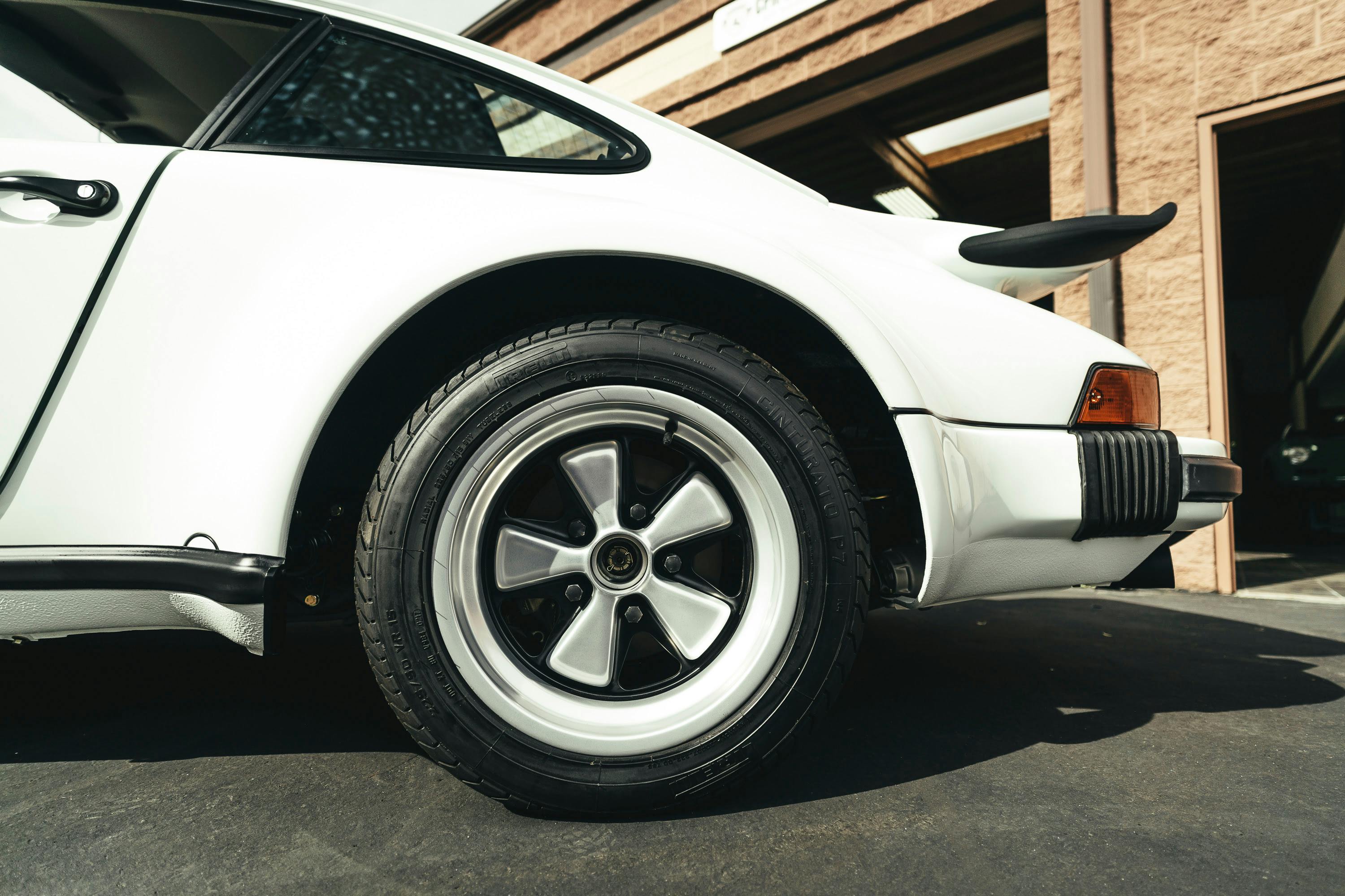 White 911 Turbo wheel at CPR.