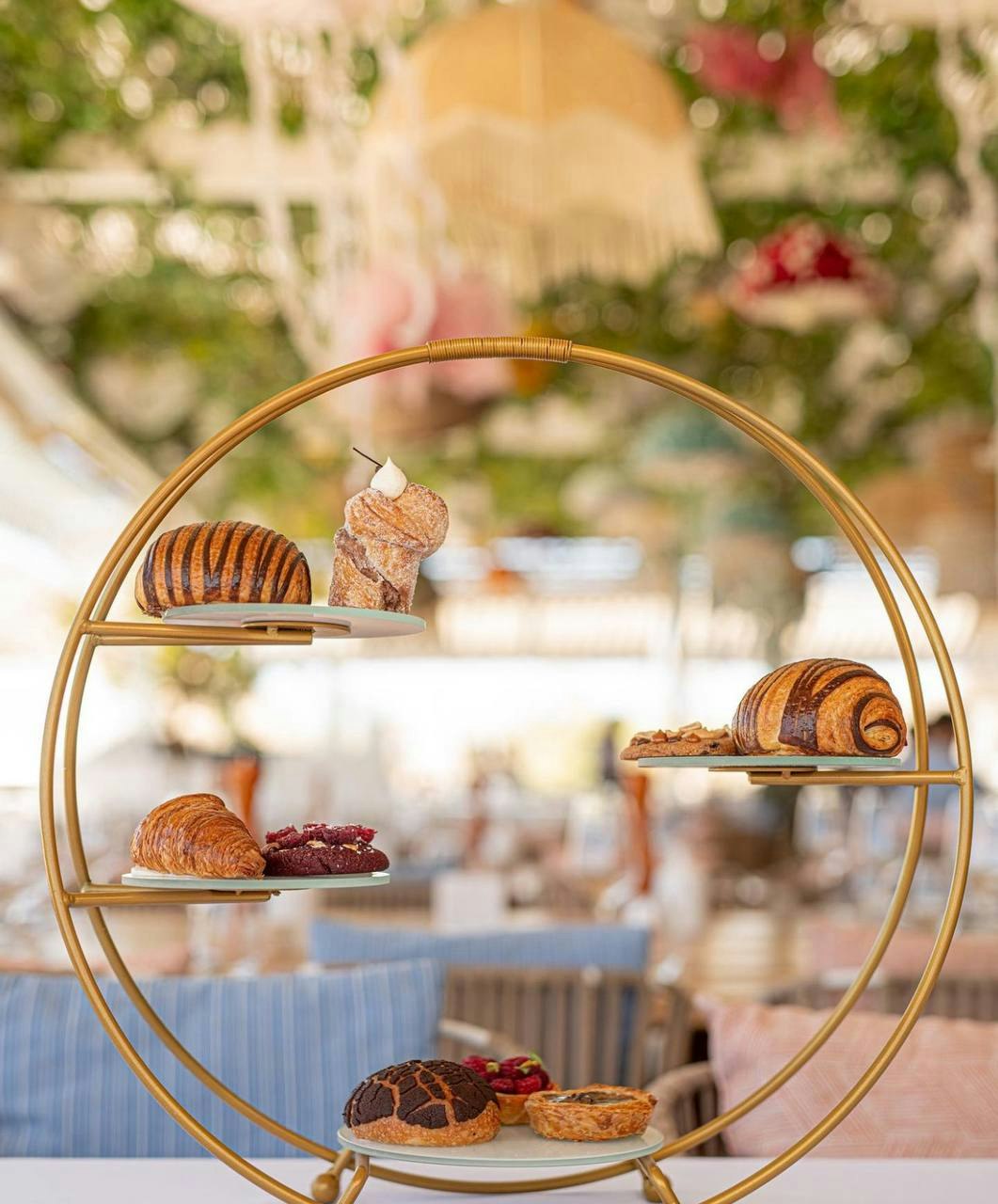 Brunch in Wonderland @ Bagatelle Los Cabos