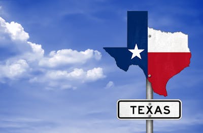 Texas Online Sports Betting Now Closer Than Ever - TX Governor in Favor