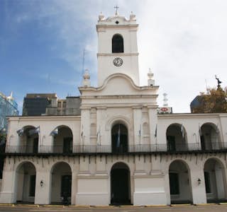Visit the Oldest and Most Important Public Square in Buenos Aires: May Square 's gallery image