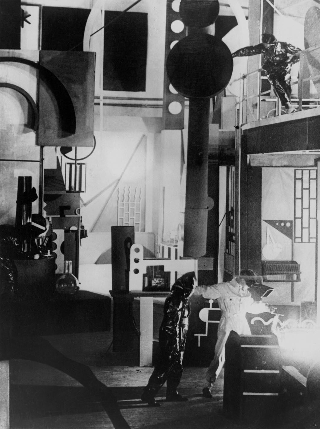 Zuri pres. L'Inhumaine