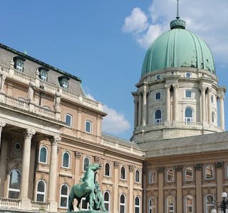 Discover the Buda Castle District Live Virtual Tour's gallery image