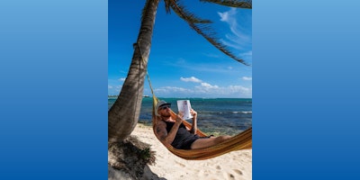 HUGEL  @ Make the girls dance | Papaya Playa