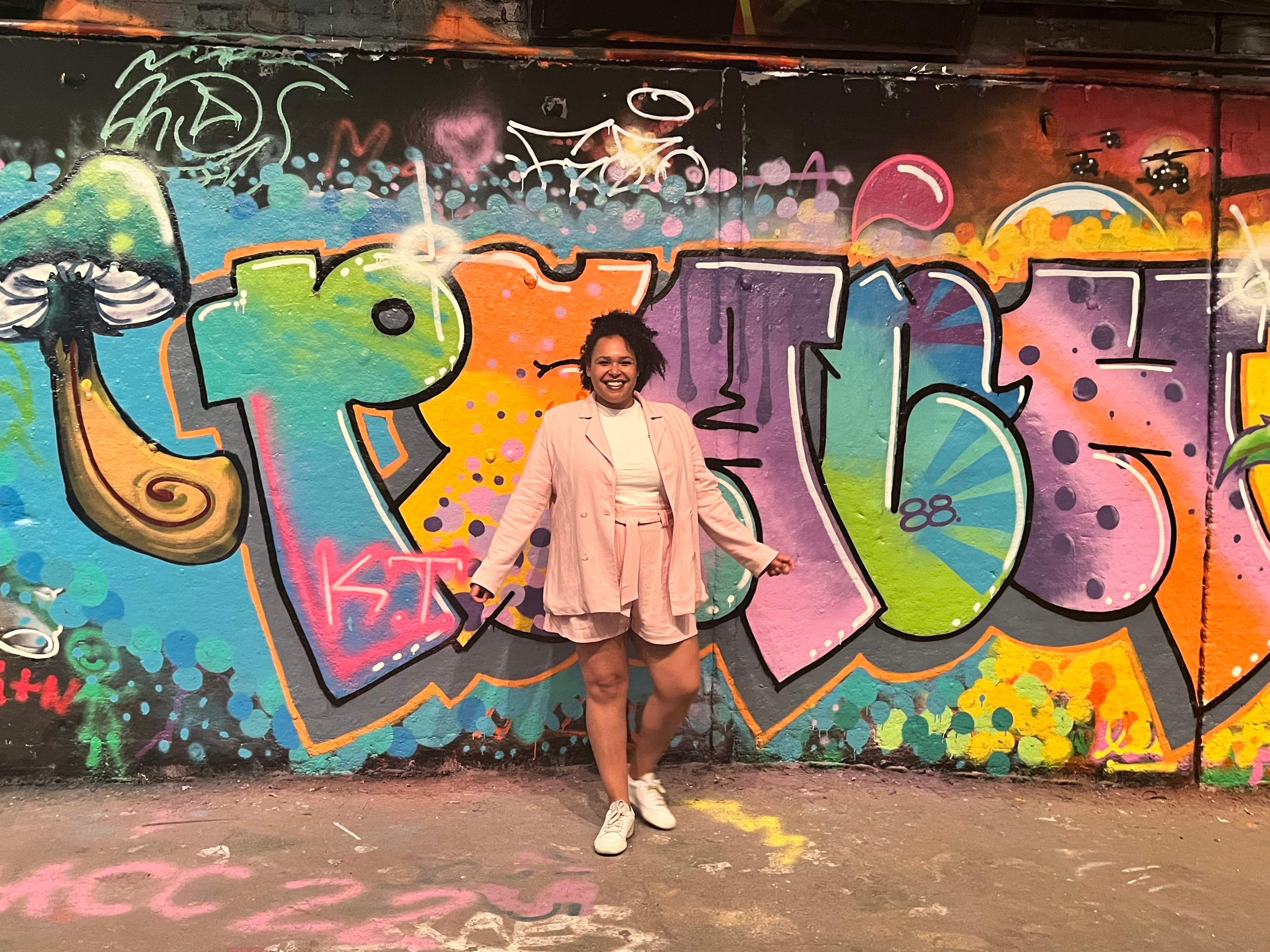 The FullJoy Experience: Laani