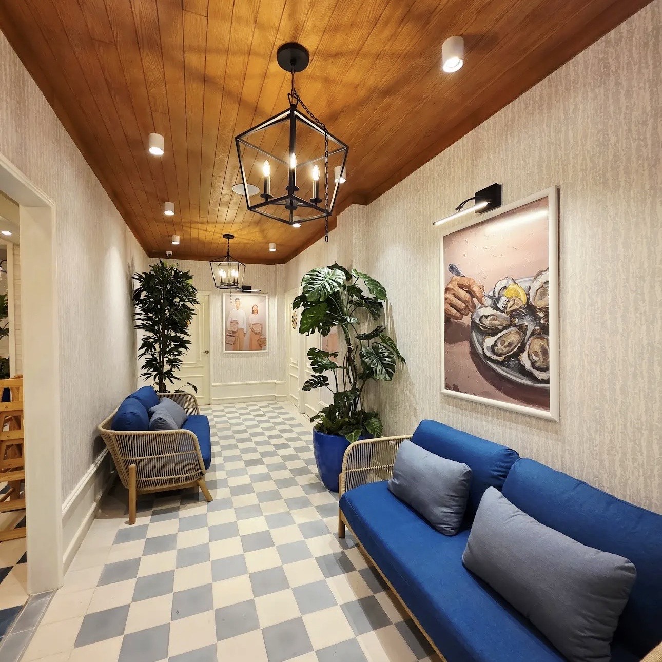 A fresh ambiance captured by users online.