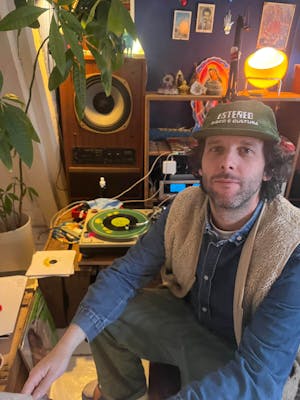 Breakfast Club Coco w/ Palo Santo Discos