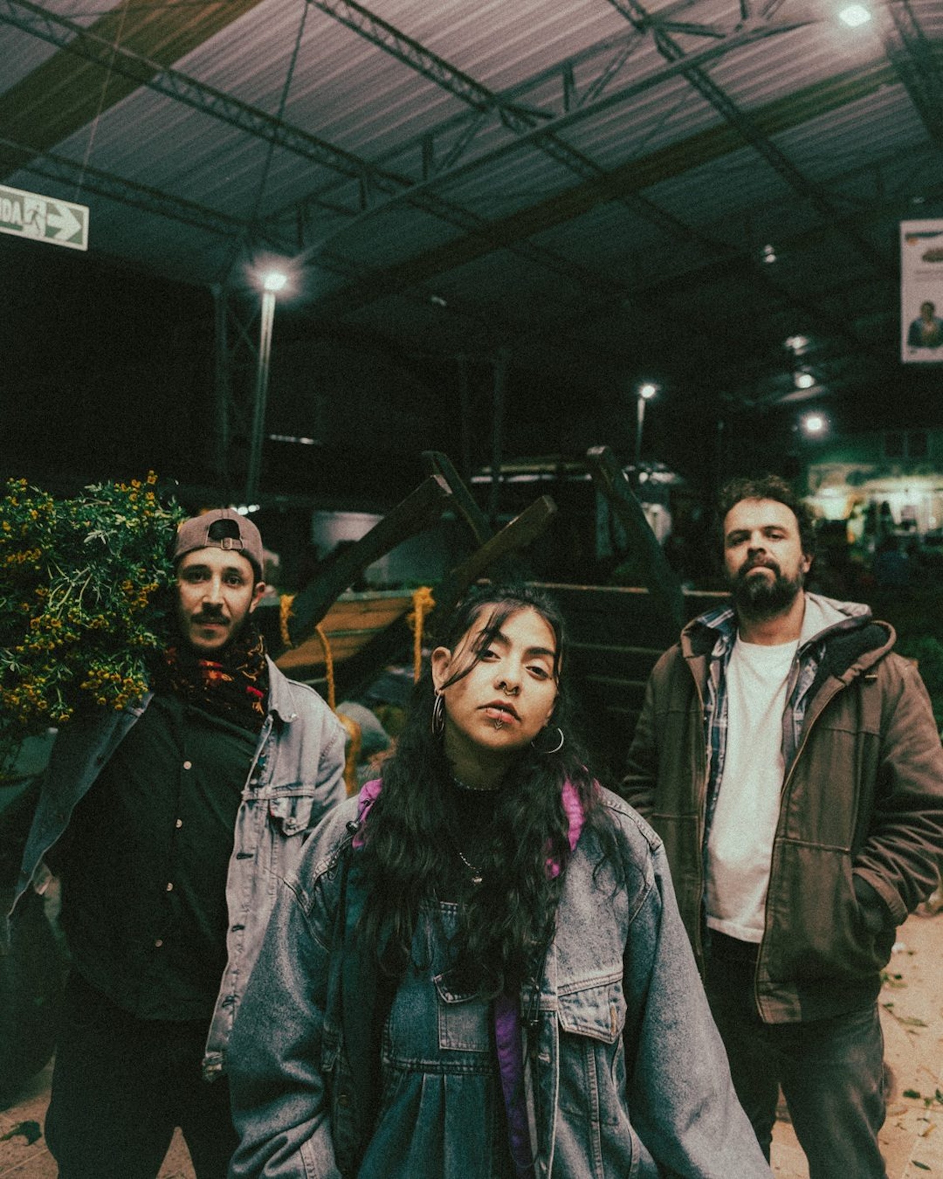 Sopa y Seco: In-Correcto w/ La Muchacha y El Propio Junte