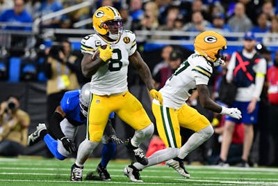 NFL anytime touchdown scorer predictions for Week 14 include Jonathan Taylor, Josh Jacobs [2025]