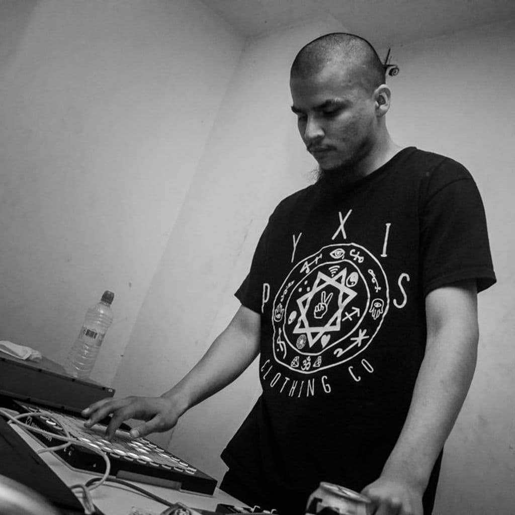 International Tribe: Siete Catorce // 20-08-18