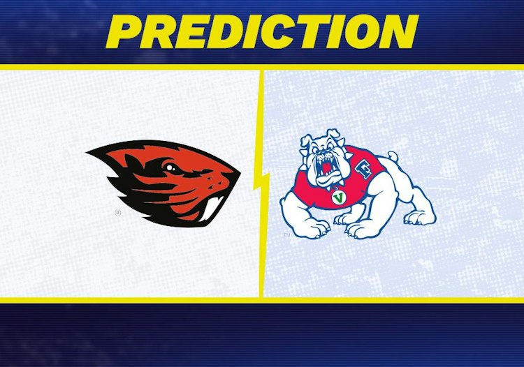 Oregon State takes on Fresno State in College Football action.