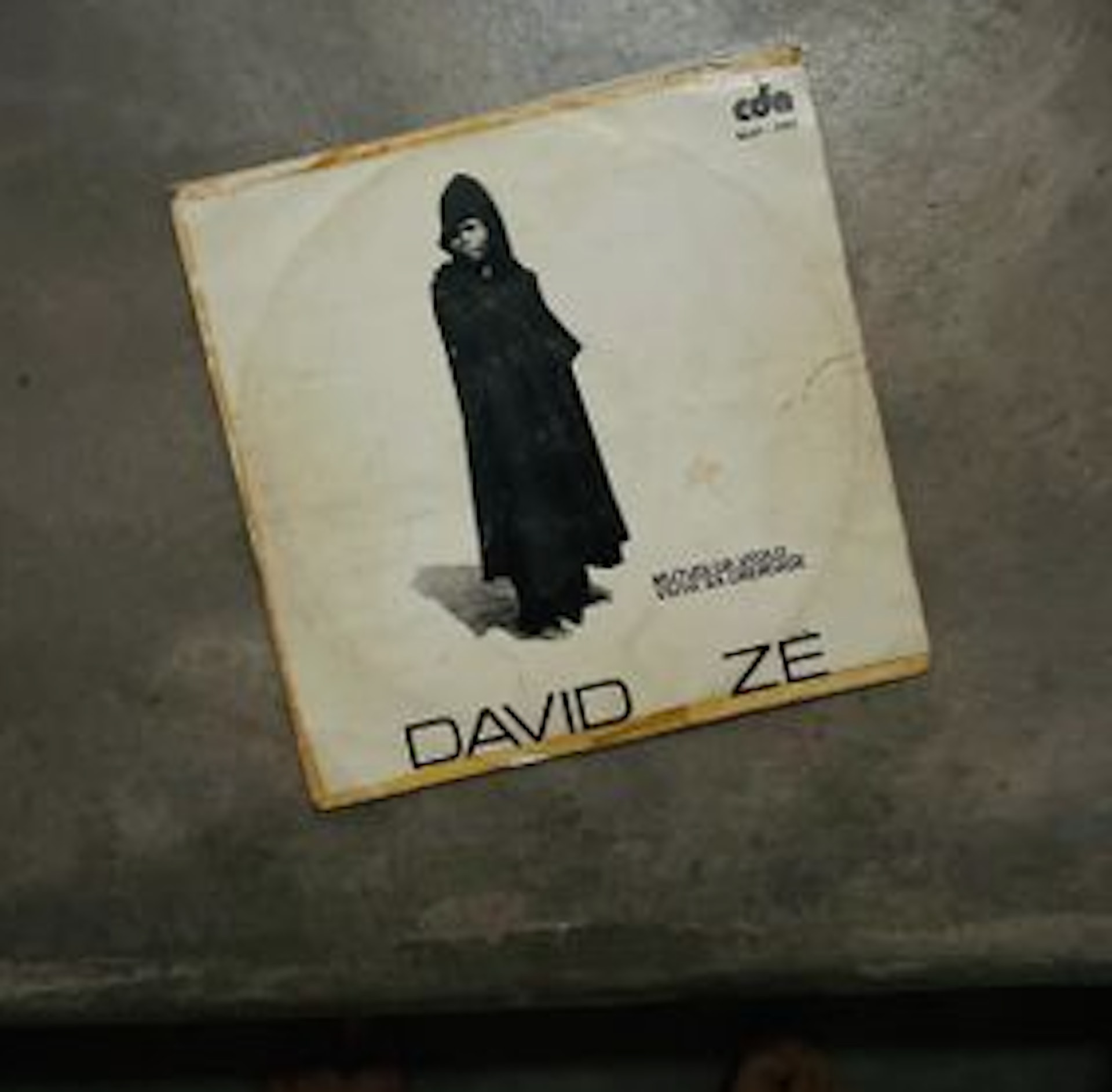 Batida Apresenta: Neon Colonialismo