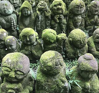 An Autumn Walk Among 1,200 Sacred Statues's gallery image